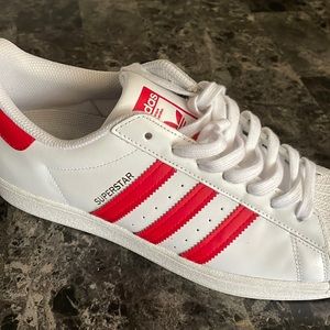 ADDIAS SUPERSTARS LISTED !!